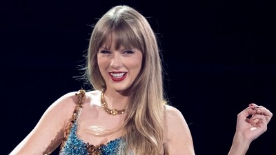 Taylor Swift performs onstage on the first night of her "Eras Tour" at AT&T Stadium in Arlington, Texas, on March 31, 2023 (Photo by SUZANNE CORDEIRO / AFP) (AFP) Taylor Swift performs onstage on the first night of her "Eras Tour" at AT&T Stadium in Arlington, Texas, on March 31, 2023 (Photo by SUZANNE CORDEIRO / AFP) (AFP)