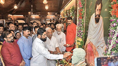 Thane, India - July, 03, 2023: On the occasion of Guru Poornima on monday, Chief Minister Eknath Shinde paid respects to Guru Anand Dighe at ShivSena shakaha in Tembhi Naka ,in Thane, in Mumbai, India, on,Monday, July, 03, 2023. ( Praful Gangurde / HT Photo ) Thane, India - July, 03, 2023: On the occasion of Guru Poornima on monday, Chief Minister Eknath Shinde paid respects to Guru Anand Dighe at ShivSena shakaha in Tembhi Naka ,in Thane, in Mumbai, India, on,Monday, July, 03, 2023. ( Praful Gangurde / HT Photo )