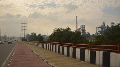 The Delhi-Meerut Expressway will get its fifth air quality monitoring station in July near National Highway 9 in Ghaziabad. (Sakib Ali/HT Photo)