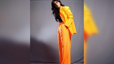 Chitrangada Singh rests her hands in the trouser pockets, turns sideways and strikes a boss lady pose for the gram.&nbsp; (Instagram/@chitrangada)