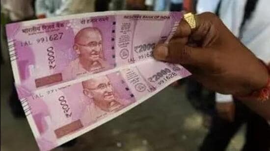 RBI had on May 19 announced the withdrawal of  <span class='webrupee'>₹</span>2,000 currency notes from circulation. (Representative file image)