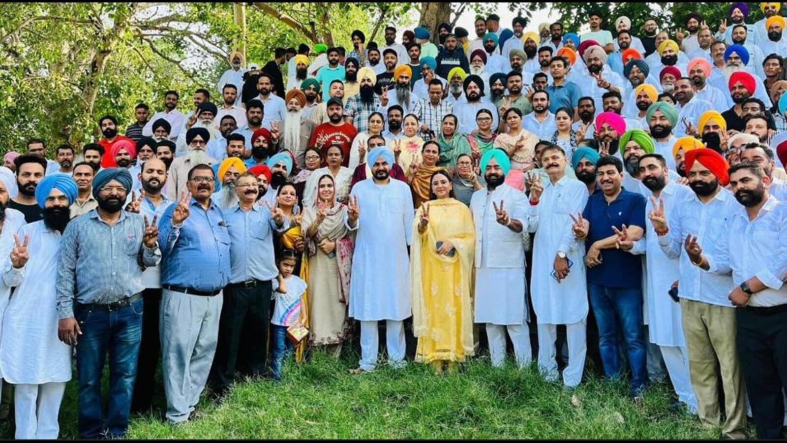 AAP to get first mayor in Punjab, Congress nominee loses trust vote in Moga - Vimarsana News