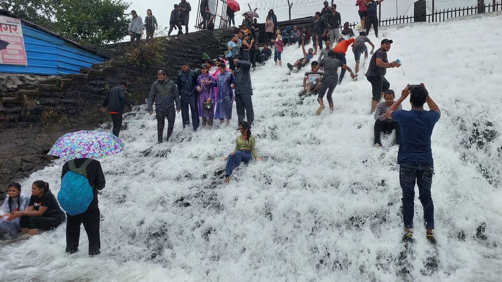 Rain intensity will increase in 48 hours in Pune, avoid ghat areas; says IMD - Vimarsana News