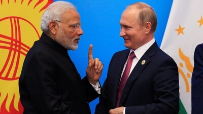 Prime Minister Narendra Modi and Russia's President Vladimir Putin. (REUTERS)