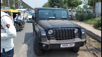 Subhash Boken, public relations officer of Gurugram police, said the suspect purchased the SUV from Rohtak only two months ago but never had the registration plates fixed even after the number was allotted. (HT Photo) Subhash Boken, public relations officer of Gurugram police, said the suspect purchased the SUV from Rohtak only two months ago but never had the registration plates fixed even after the number was allotted. (HT Photo)