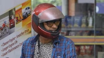 UP govt staff sans helmet to be denied entry in offices (Pic for representation)
