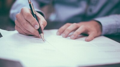 Many Chinese employees are pausing decisions about career, marriage and children due to 'Curse of 35' (representational image). (Unsplash/@Scott Graham)