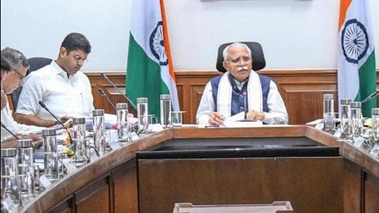 Haryana chief minister Manohar Lal Khattar chairing the cabinet meet on Tuesday. (HT Photo)