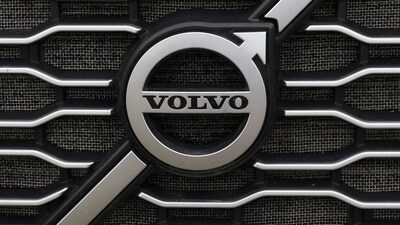 FILE PHOTO: The Volvo logo is seen in truck for sale in Linden, New Jersey, U.S., May 23, 2022. REUTERS/Andrew Kelly/File Photo (REUTERS)