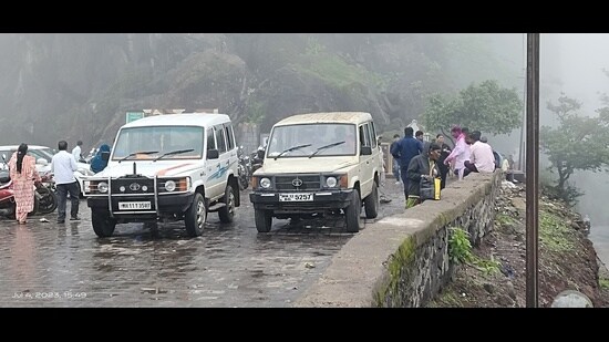 Local villagers earn livelihood by transporting tourists from fort base to the top (HT PHOTO)