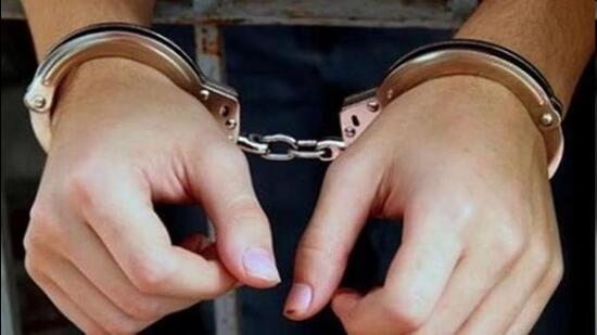 Police have arrested three held for snatching woman’s bag, mobile in Chandigarh. (HT File)