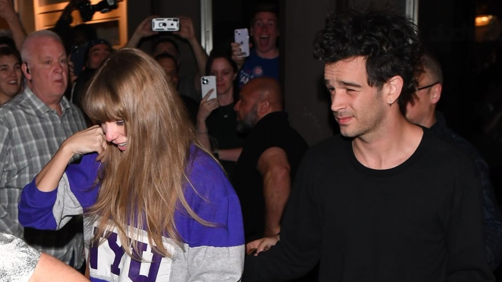 Matty Healy says he would 'Take Back' controversial remarks from 1975 concert - Vimarsana News