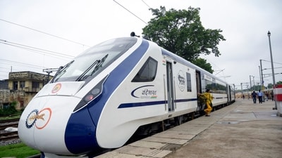 Vande Bharat train, which will ply between Lucknow and Gorakhpur via Ayodhya arrived at the Charbagh Railway station.