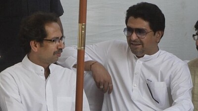 Raj Thackeray (right), a bitter rival of Shiv Sena (UBT) chief and former Maharashtra chief minister Uddhav Thackeray. (Hindustan Times) Raj Thackeray (right), a bitter rival of Shiv Sena (UBT) chief and former Maharashtra chief minister Uddhav Thackeray. (Hindustan Times)