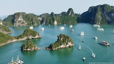 Hạ Long Bay Bay is one of Vietnam's top tourist draws. (Alexandra Schuler/dpa/picture alliance) Hạ Long Bay Bay is one of Vietnam's top tourist draws. (Alexandra Schuler/dpa/picture alliance)