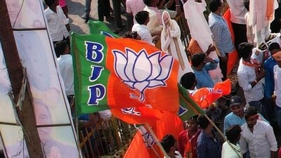 BJP supporters gather during Union Home Minister Amit Shah's rally ahead of Karnataka Assembly elections, in Yadagiri, Tuesday. (HT_PRINT) BJP supporters gather during Union Home Minister Amit Shah's rally ahead of Karnataka Assembly elections, in Yadagiri, Tuesday. (HT_PRINT)