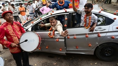 Chandigarh Youth congress workers with Tomato garlands, petrol bottles gift raps and car decoration with Tomato mark protest against rising inflation. Photo by Ravi Kumar/Hindustan Times Chandigarh Youth congress workers with Tomato garlands, petrol bottles gift raps and car decoration with Tomato mark protest against rising inflation. Photo by Ravi Kumar/Hindustan Times