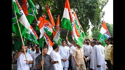 Congress workers during a protest against the Gujarat high court verdict on Rahul Gandhi, at AICC headquarters in New Delhi on Friday. (HT/Vipin Kumar) Congress workers during a protest against the Gujarat high court verdict on Rahul Gandhi, at AICC headquarters in New Delhi on Friday. (HT/Vipin Kumar)