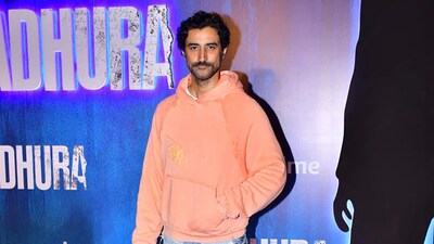 Actor Kunal Kapoor also sported a casual look at Adhura screening. He wore a peach jumper with a pair of bluse denims and white sneakers. The actor poses for solo photos at the event. Actor Kunal Kapoor also sported a casual look at Adhura screening. He wore a peach jumper with a pair of bluse denims and white sneakers. The actor poses for solo photos at the event. 