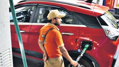Different states have varying fuel prices as per changes in value-added tax (VAT), freight charges, local taxes, etc. (HT_PRINT) Different states have varying fuel prices as per changes in value-added tax (VAT), freight charges, local taxes, etc. (HT_PRINT)