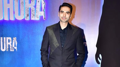 Her Adhura co-star Ishwak Singh looked dapper in a black suit at the screening. Ishwak, who plays scientist Vikram Sarabhai on Rocket Boys, another web series, also posed for solo pictures. Her Adhura co-star Ishwak Singh looked dapper in a black suit at the screening. Ishwak, who plays scientist Vikram Sarabhai on Rocket Boys, another web series, also posed for solo pictures. 