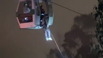 The cable car travels a distance of 2.5 kilometers (1.5 miles) between two terminals, the lowest at an altitude of 3,100 meters above sea level. (Twitter/@MetroEcuador) The cable car travels a distance of 2.5 kilometers (1.5 miles) between two terminals, the lowest at an altitude of 3,100 meters above sea level. (Twitter/@MetroEcuador)