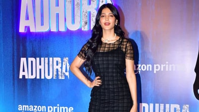 Shruti Haasan turned heads in another eye-catching black look at the event. The actor wore a little black dress with glamouros makeup and hairstyle. Shruti Haasan turned heads in another eye-catching black look at the event. The actor wore a little black dress with glamouros makeup and hairstyle. 