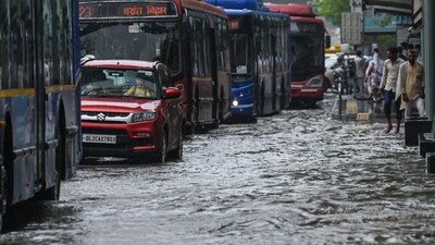 A view of the heavily waterlogged stretch after heavy rain at ITO Vikas Marg in New Delhi, on Saturday. Delhi's Air Quality Index (AQI) was recorded in the 'satisfactory' category with a reading of 79 at 9.00 am, Central Pollution Control Board data showed. (Raj K Raj/ Hindustan Times) A view of the heavily waterlogged stretch after heavy rain at ITO Vikas Marg in New Delhi, on Saturday. Delhi's Air Quality Index (AQI) was recorded in the 'satisfactory' category with a reading of 79 at 9.00 am, Central Pollution Control Board data showed. (Raj K Raj/ Hindustan Times)