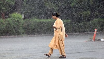 Delhi's Air Quality Index (AQI) was recorded in the 'satisfactory' category with a reading of 79 at 9.00 am, Central Pollution Control Board data showed. (ANI) Delhi's Air Quality Index (AQI) was recorded in the 'satisfactory' category with a reading of 79 at 9.00 am, Central Pollution Control Board data showed. (ANI)