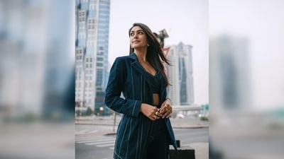 Sharing a string of images on her Instagram handle, Mrunal Thakur captioned her post, "I don't want to say Du-bye. I'll be back soon Dubai." (Instagram/@mrunalthakur) Sharing a string of images on her Instagram handle, Mrunal Thakur captioned her post, "I don't want to say Du-bye. I'll be back soon Dubai." (Instagram/@mrunalthakur)