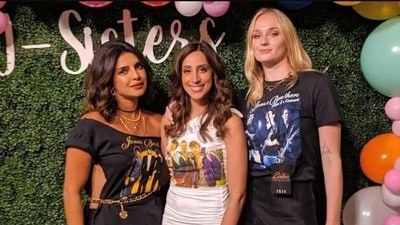 Priyanka Chopra posed with Danielle Jonas and Sophie Turner in this old photo.