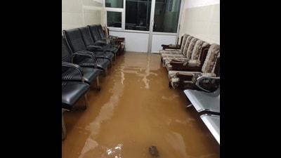 Waterlogged waiting area at the Ambala district commissioner office in Haryana on Sunday. (HT Photo) Waterlogged waiting area at the Ambala district commissioner office in Haryana on Sunday. (HT Photo)