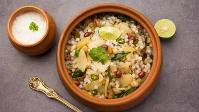 Food to EatSabudana (Sago): Sabudana-based dishes like sabudana khichdi or sabudana vada are popular choices during fasting. (Shutterstock)