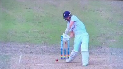 Mark Wood smashes Mitchell Starc for a cover-drive in the Ashes 3rd Test (Twitter) Mark Wood smashes Mitchell Starc for a cover-drive in the Ashes 3rd Test (Twitter)