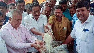 The Anna Bhagya scheme in Karnataka pledges to provide additional 5 kg of free rice to every member of a BPL household. (ANI Photo) (Arunkumar Rao) The Anna Bhagya scheme in Karnataka pledges to provide additional 5 kg of free rice to every member of a BPL household. (ANI Photo) (Arunkumar Rao)