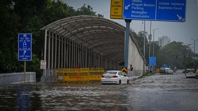 A view of Pragati Maidan underpass as the tunnel is closed due to water logging after rains at Mathura Road in New Delhi on Saturday, (Raj K Raj/ HT) A view of Pragati Maidan underpass as the tunnel is closed due to water logging after rains at Mathura Road in New Delhi on Saturday, (Raj K Raj/ HT)