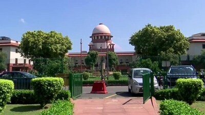CJI Chandrachud told the petitioners that Manipur situation is a humanitarian issue; 'let's not see this as a partisan mater'. CJI Chandrachud told the petitioners that Manipur situation is a humanitarian issue; 'let's not see this as a partisan mater'.