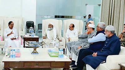 Telangana: KCR in a meeting with members of the All India Muslim Personal Law Board over the Uniform Civil Code. (Srinivasa Rao Apparasu) Telangana: KCR in a meeting with members of the All India Muslim Personal Law Board over the Uniform Civil Code. (Srinivasa Rao Apparasu)