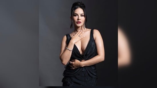 Sunny Leone's gown is a creation of designer Rocky Star and as per the official website of the label, it costs Rs. 187,525.&nbsp;(Instagram/@sunnyleone)