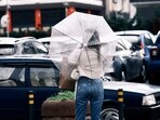 woman_with_umbrella