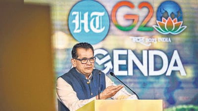 Amitabh Kant says biofuels can cut greenhouse gas emissions by up to 46% (Hindustan Times) Amitabh Kant says biofuels can cut greenhouse gas emissions by up to 46% (Hindustan Times)