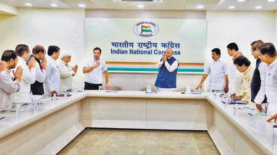 New Delhi, India - July 11, 2023: Congress President Mallikarjun Kharge with party leaders Rahul Gandhi and KC Venugopal arrives for a meeting with party leaders of Maharashtra at AICC headquarters in New Delhi on Tuesday, July 11, 2023.(HT PHOTO)