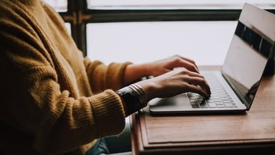 The post about a boss asking an employee to work on the last day of work has irked people. (representational image) The post about a boss asking an employee to work on the last day of work has irked people. (representational image)