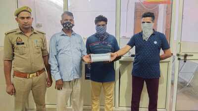 The three suspects in custody. (HT Photo) The three suspects in custody. (HT Photo)