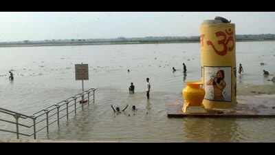 Water level in rivers has begun to rise at Sangam in Prayagraj (HT photo) Water level in rivers has begun to rise at Sangam in Prayagraj (HT photo)