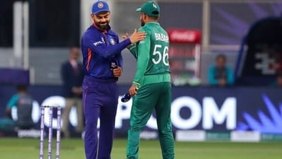 India star batter Virat Kohli with Pakistan skipper Babar Azam (AP/File Photo) India star batter Virat Kohli with Pakistan skipper Babar Azam (AP/File Photo)