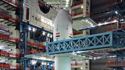 Chandrayaan-3 consists of an indigenous propulsion module, lander module, and a rover. It also carries a Spectro-polarimetry of Habitable Planetary Earth (SHAPE) payload to study the spectral and polarimetric measurements of earth from the lunar orbit. (Isro) Chandrayaan-3 consists of an indigenous propulsion module, lander module, and a rover. It also carries a Spectro-polarimetry of Habitable Planetary Earth (SHAPE) payload to study the spectral and polarimetric measurements of earth from the lunar orbit. (Isro)