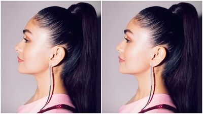 Assisted by makeup artist Lochan, Mrunal decked up in nude eyeshadow, black eyeliner, mascara-laden eyelashes, feathered eyebrows, contoured cheeks and a shade of nude lipstick. (Instagram/@mrunalthakur) Assisted by makeup artist Lochan, Mrunal decked up in nude eyeshadow, black eyeliner, mascara-laden eyelashes, feathered eyebrows, contoured cheeks and a shade of nude lipstick. (Instagram/@mrunalthakur)