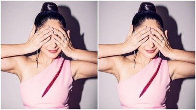Styled by fashion stylist Sheefa J Gilani, Mruanl wore her tresses into a sleeked ponytail and added more Barbie vibes to her look. (Instagram/@mrunalthakur) Styled by fashion stylist Sheefa J Gilani, Mruanl wore her tresses into a sleeked ponytail and added more Barbie vibes to her look. (Instagram/@mrunalthakur)