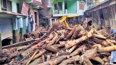 Destruction in the Thunag area of Mandi district. (HT PHOTO)